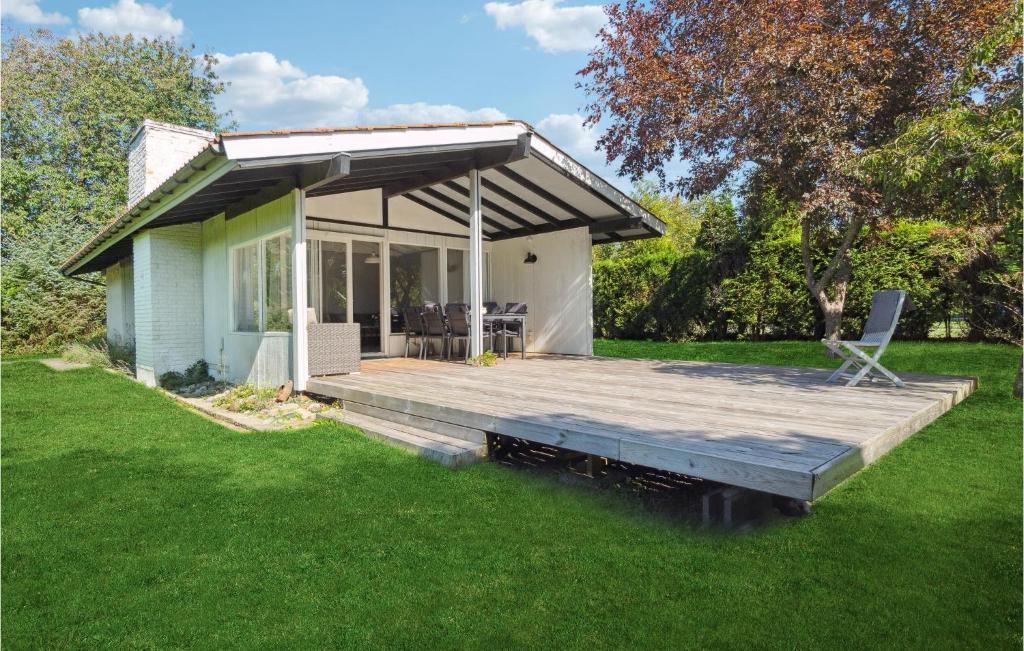 Two-Bedroom Holiday Home In Tisvildeleje
